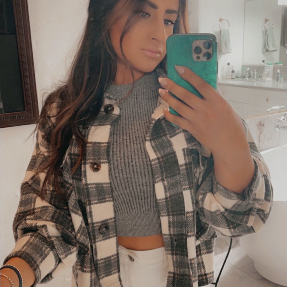 Distressed  crop flannel